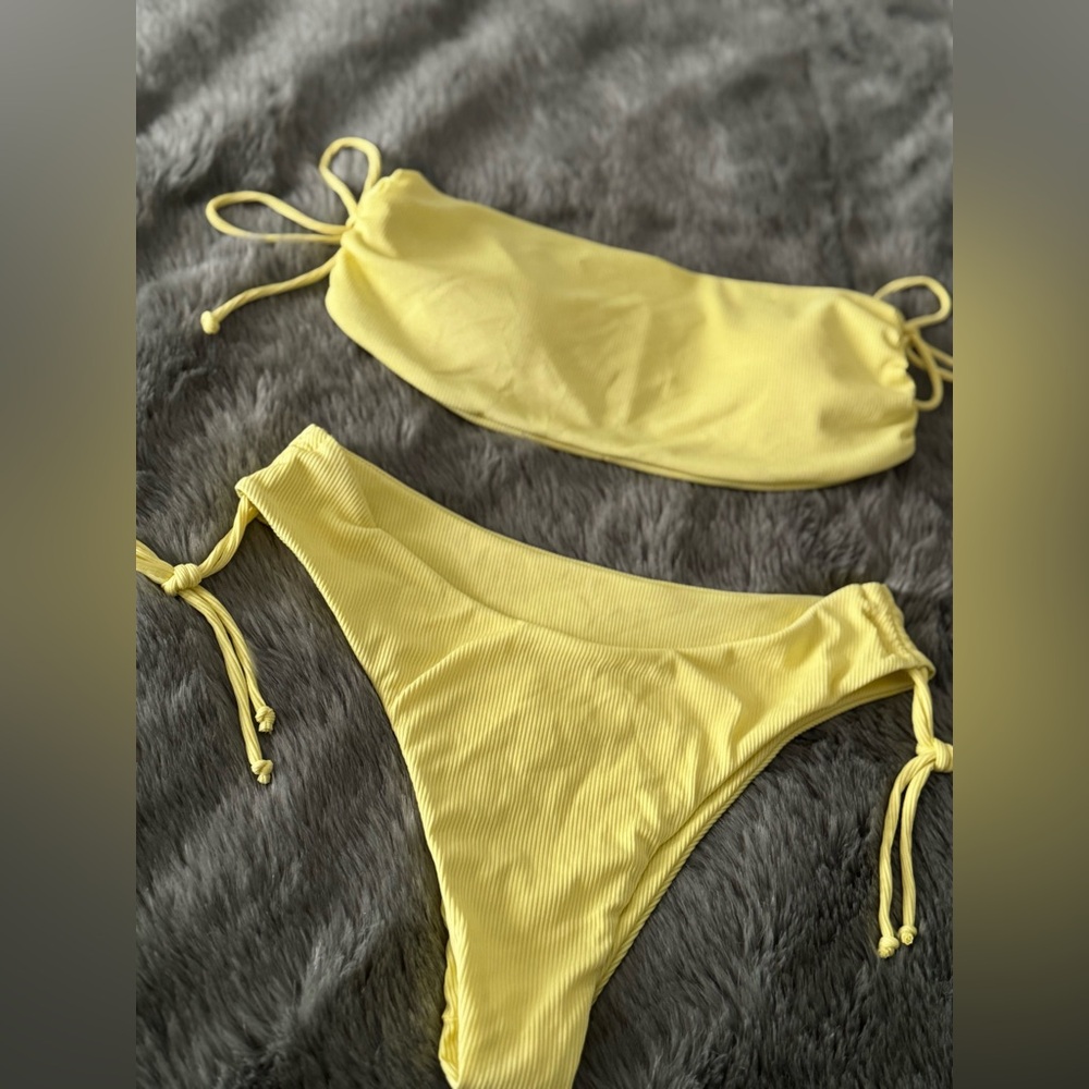 Yellow ribbed Bikini NWOT